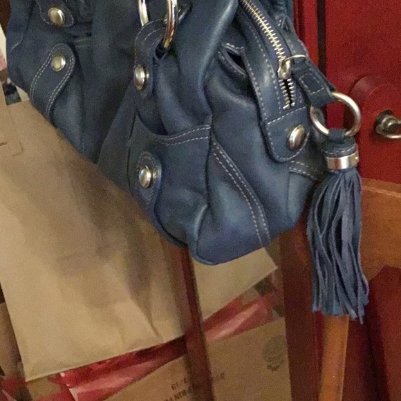 b.Makowsky  navy bag EUC - Picture 2 of 5